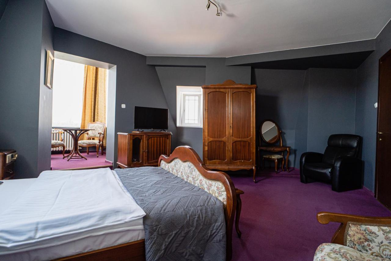 Hotel Polonia Торунь Екстер'єр фото