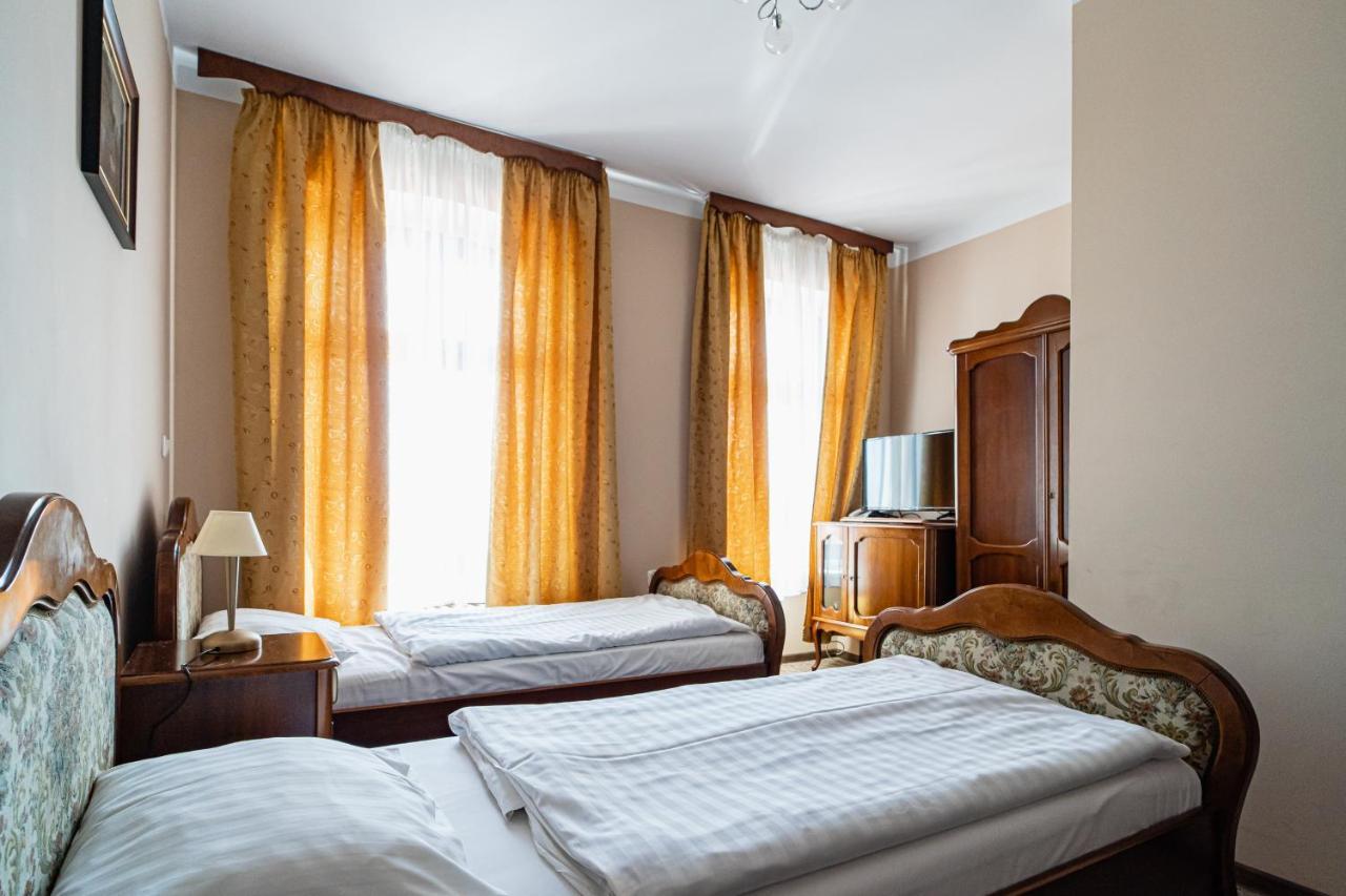Hotel Polonia Торунь Екстер'єр фото