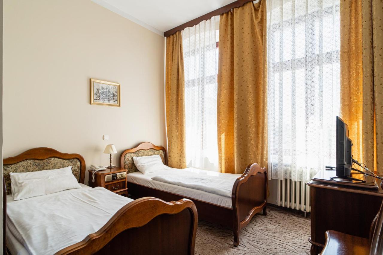 Hotel Polonia Торунь Екстер'єр фото