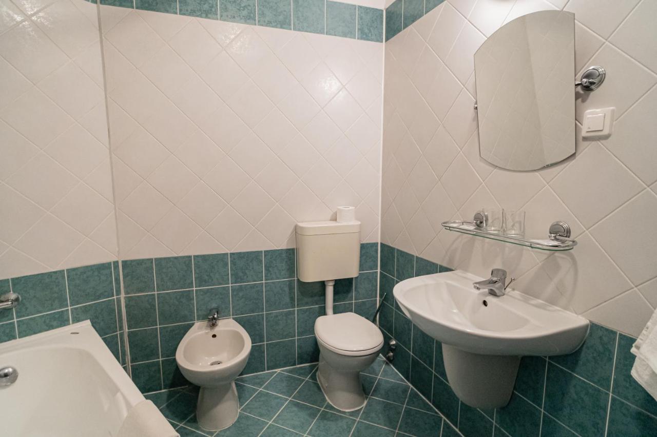 Hotel Polonia Торунь Екстер'єр фото