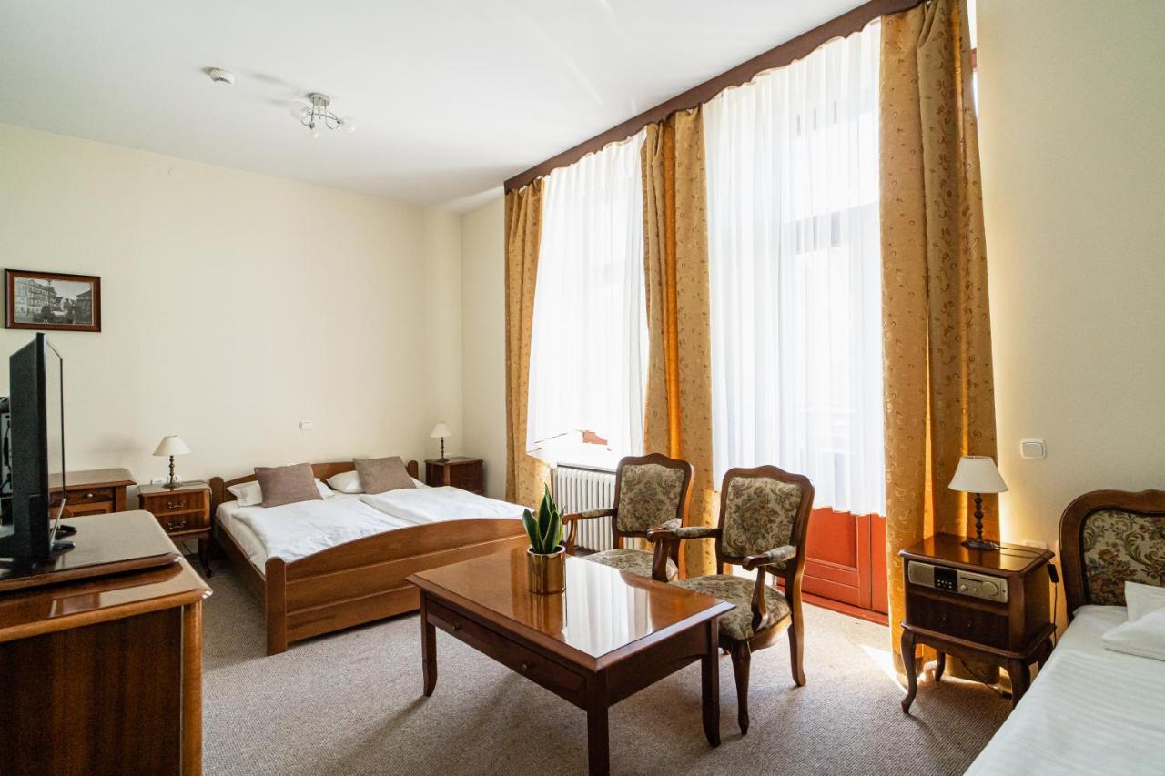Hotel Polonia Торунь Екстер'єр фото